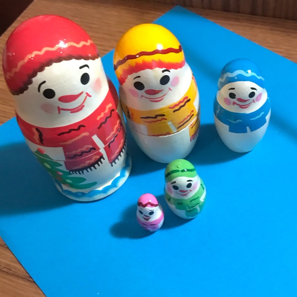 Holiday hand painted snowman family Russian wood nesting dolls